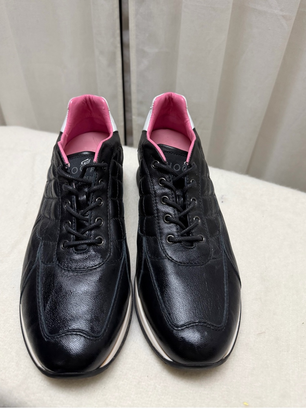 Hogan by Karl Lagerfeld Black Leather Sneakers Pink Lining Made in Italy 🇮🇹